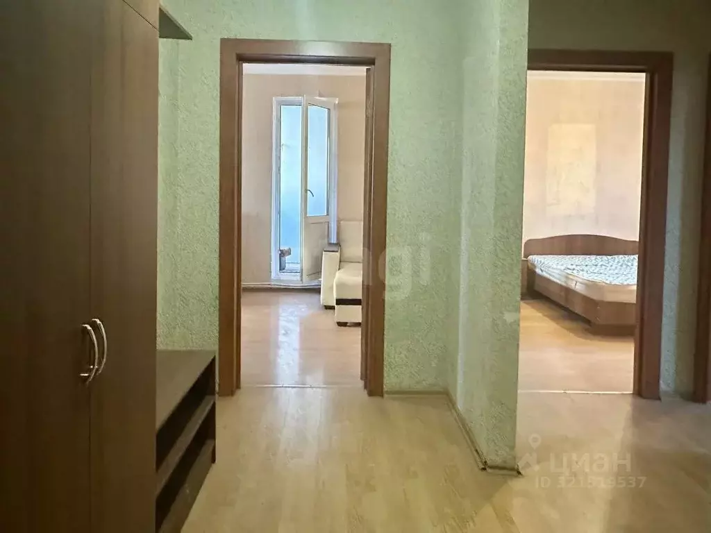 3-к кв. Белгородская область, Белгород ул. Есенина, 54 (68.7 м) - Фото 1