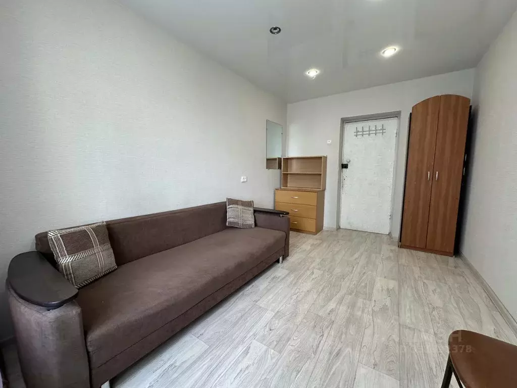 Комната Свердловская область, Екатеринбург ул. Папанина, 9 (11.0 м) - Фото 1