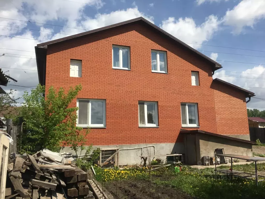 Дом в Красноярский край, Красноярск ул. Гусарова (295 м) - Фото 1