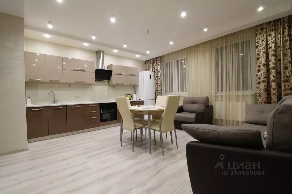 2-к кв. Татарстан, Казань ул. Алексея Козина, 7 (62.0 м) - Фото 2