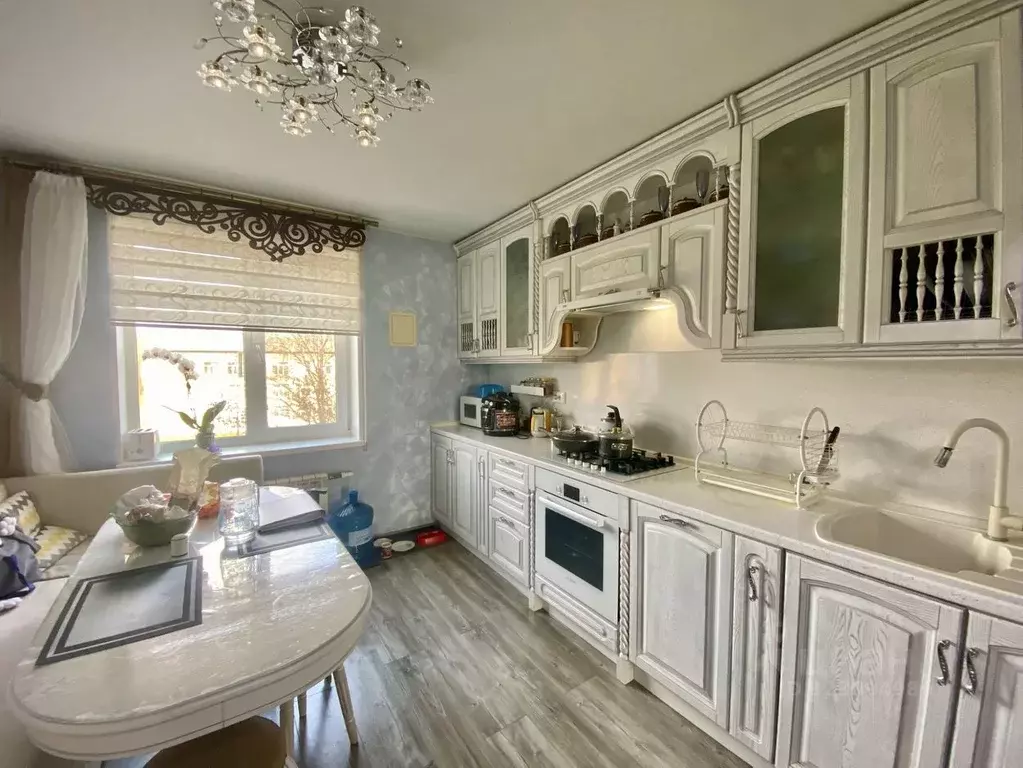 3-к кв. Владимирская область, Александров ул. Королева, 7 (71.3 м) - Фото 0