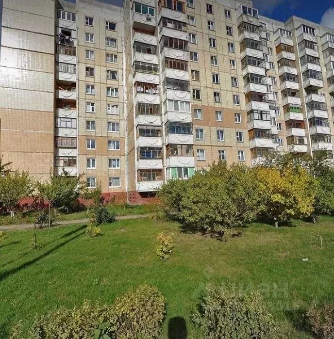 3-к кв. Белгородская область, Белгород ул. Есенина, 14 (60.0 м) - Фото 2