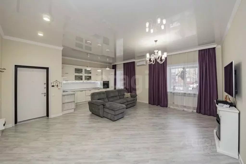 3-к кв. Тюменская область, Тюмень ул. Прокопия Артамонова, 9 (74.4 м) - Фото 1