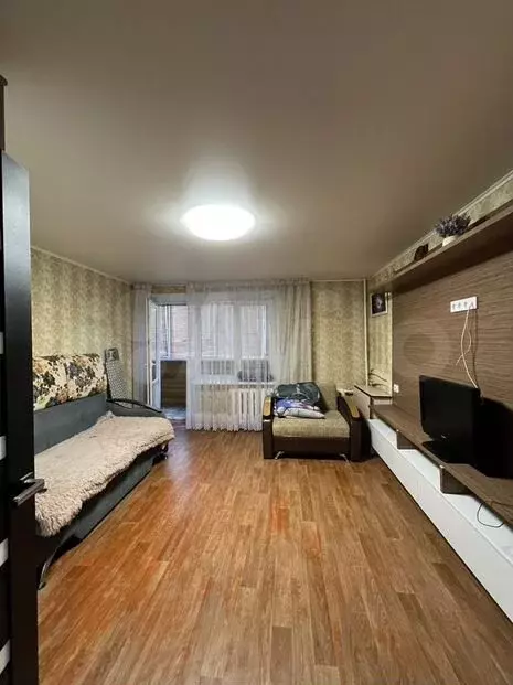 2-к. квартира, 50м, 1/9эт. - Фото 1