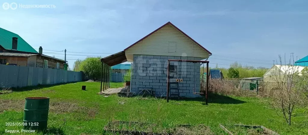 Дом в Бердск, улица Авиаторов (30 м) - Фото 0