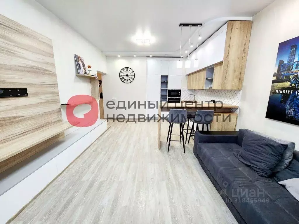 2-к кв. Тюменская область, Тюмень ул. Федюнинского, 30к8 (64.6 м) - Фото 1