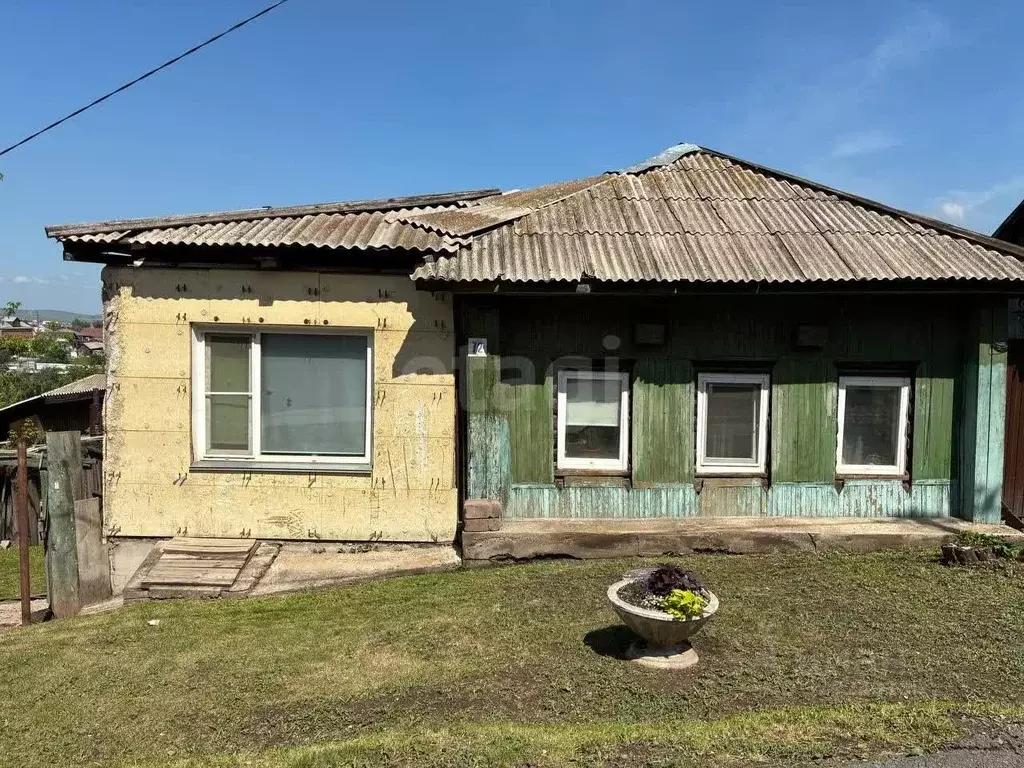 Дом в Красноярский край, Красноярск 5-я Линейная ул., 72 (69 м) - Фото 1