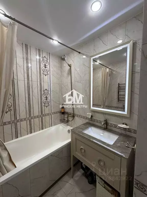 2-к кв. Брянская область, Брянск ул. А.К. Толстого, 4 (60.5 м) - Фото 1