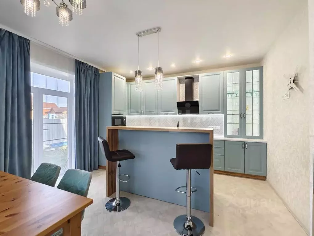 Дом в Тюменская область, Тюмень проезд Ялтинский (220 м) - Фото 1