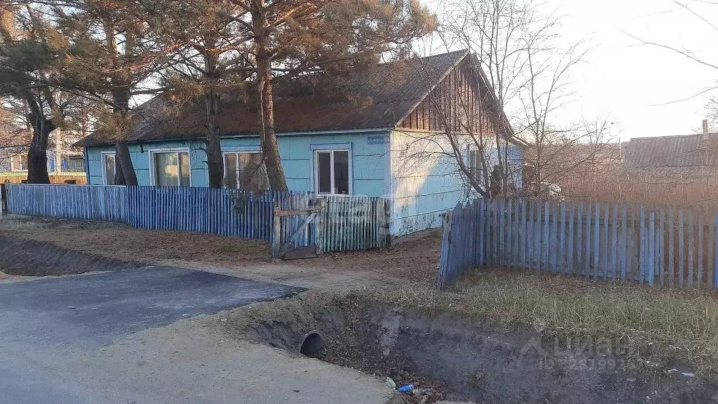 Дом в Амурская область, Ивановский муниципальный округ, с. ... - Фото 1
