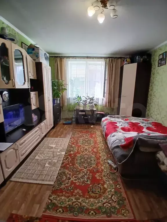 Комната 20,5 м в 4-к., 1/3 эт. - Фото 0