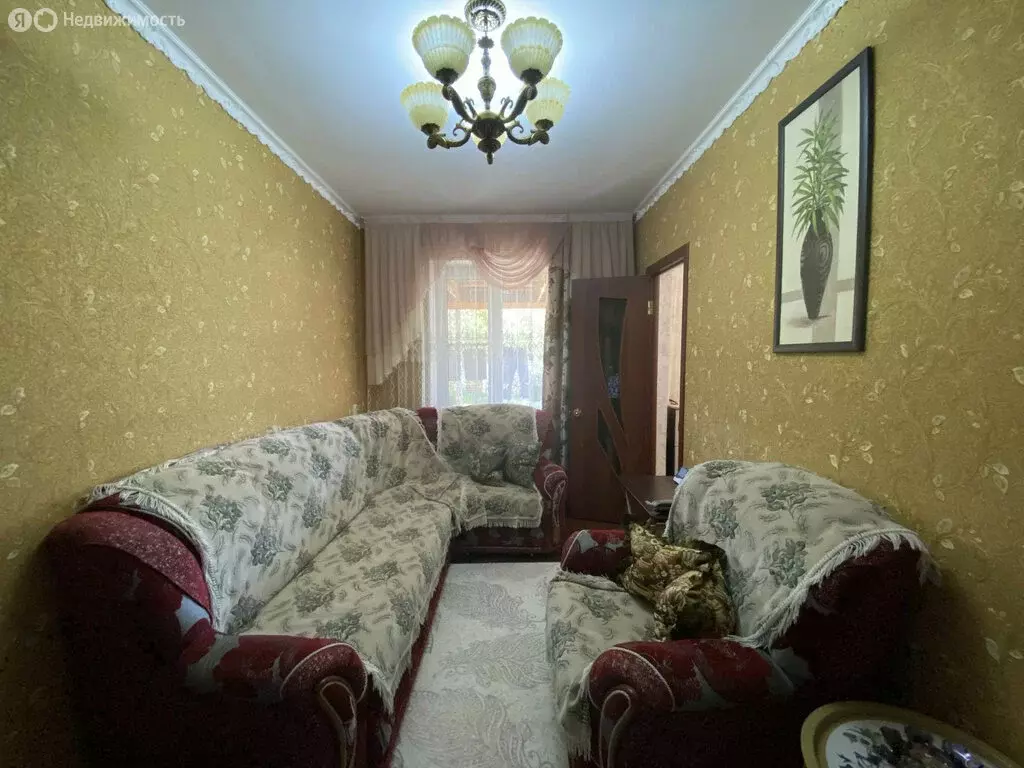 3-комнатная квартира: Апшеронск, Тихая улица, 145 (35.3 м) - Фото 0