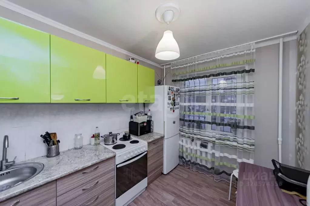 3-к кв. Тюменская область, Тюмень Народная ул., 8 (63.0 м) - Фото 1