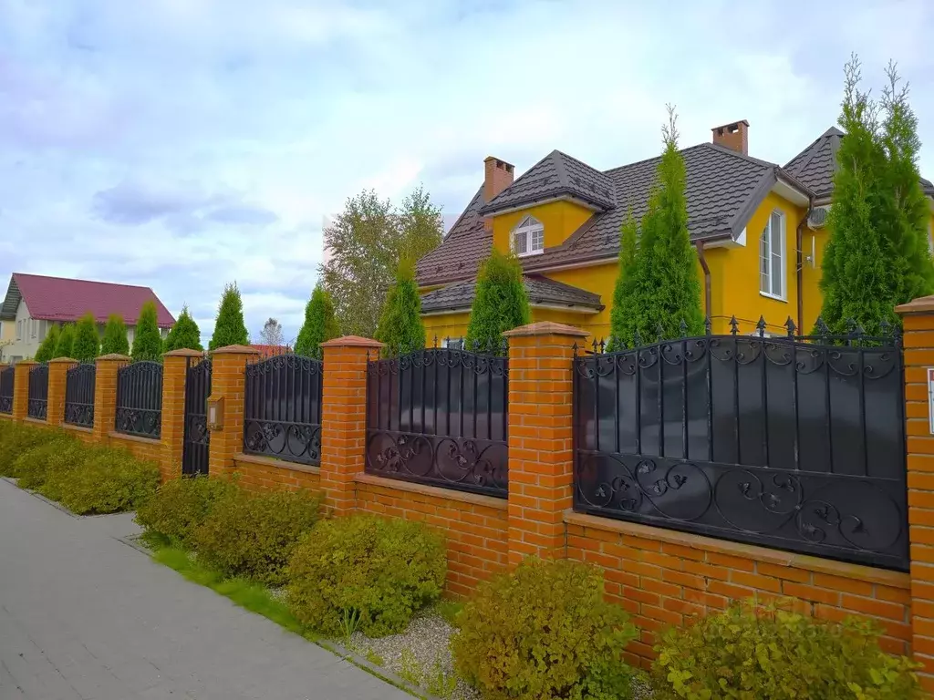 Дом в Калининградская область, Гурьевский муниципальный округ, пос. ... - Фото 1