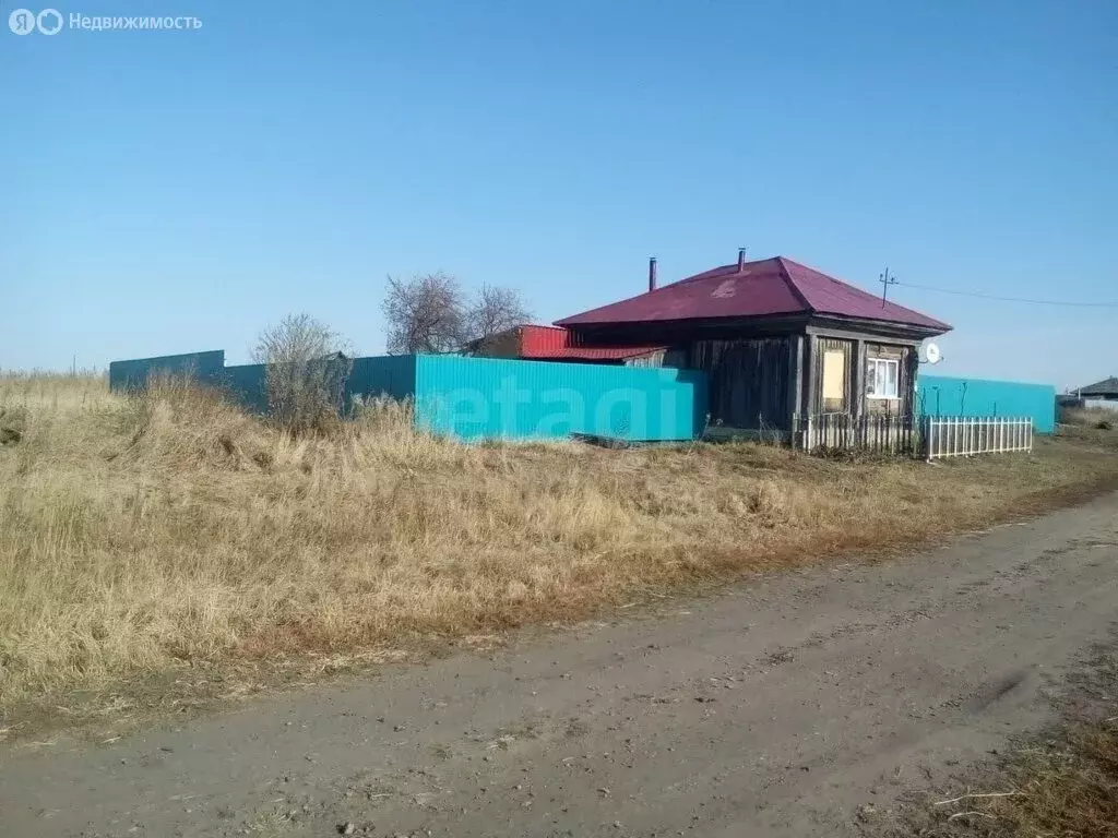 Дом в Тюменская область, Исетский муниципальный округ, деревня ... - Фото 2