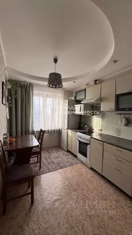 3-к кв. Тюменская область, Тюмень Локомотивная ул., 79 (65.9 м) - Фото 1