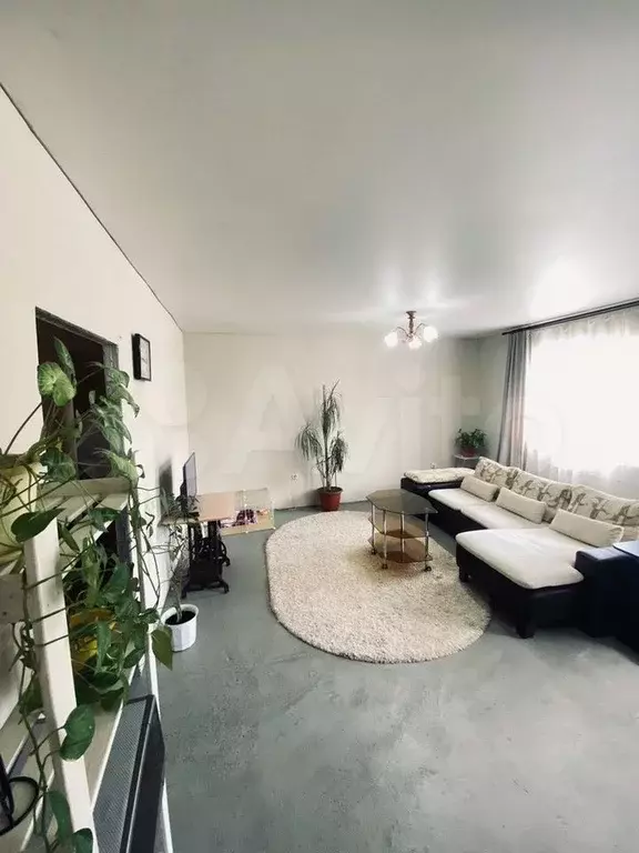 3-к. квартира, 62,6 м, 1/3 эт. - Фото 1