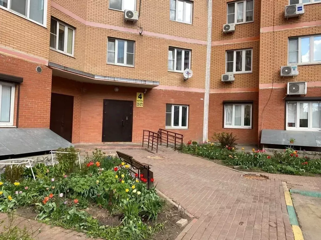 2-к кв. Московская область, Лобня ул. Борисова, 24 (63.0 м) - Фото 1