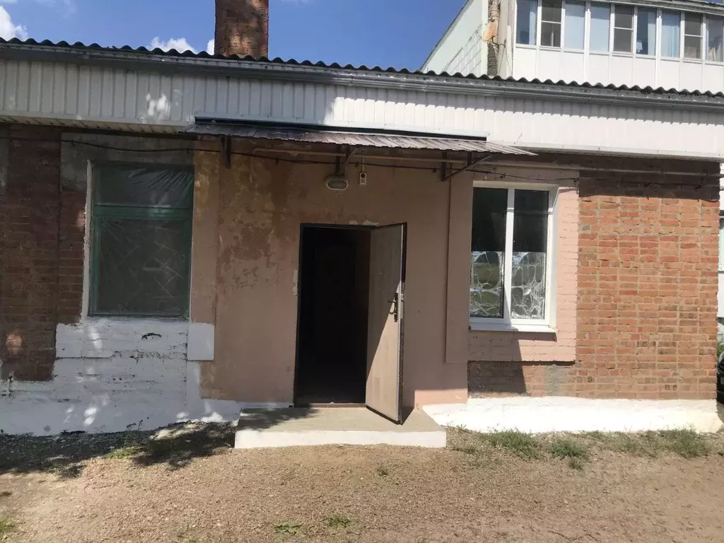 Помещение свободного назначения в Ростовская область, Красносулинский ... - Фото 1