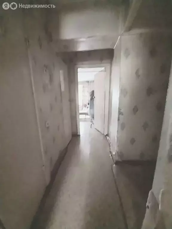 3-комнатная квартира: Кызыл, улица Калинина, 22 (62.6 м) - Фото 1