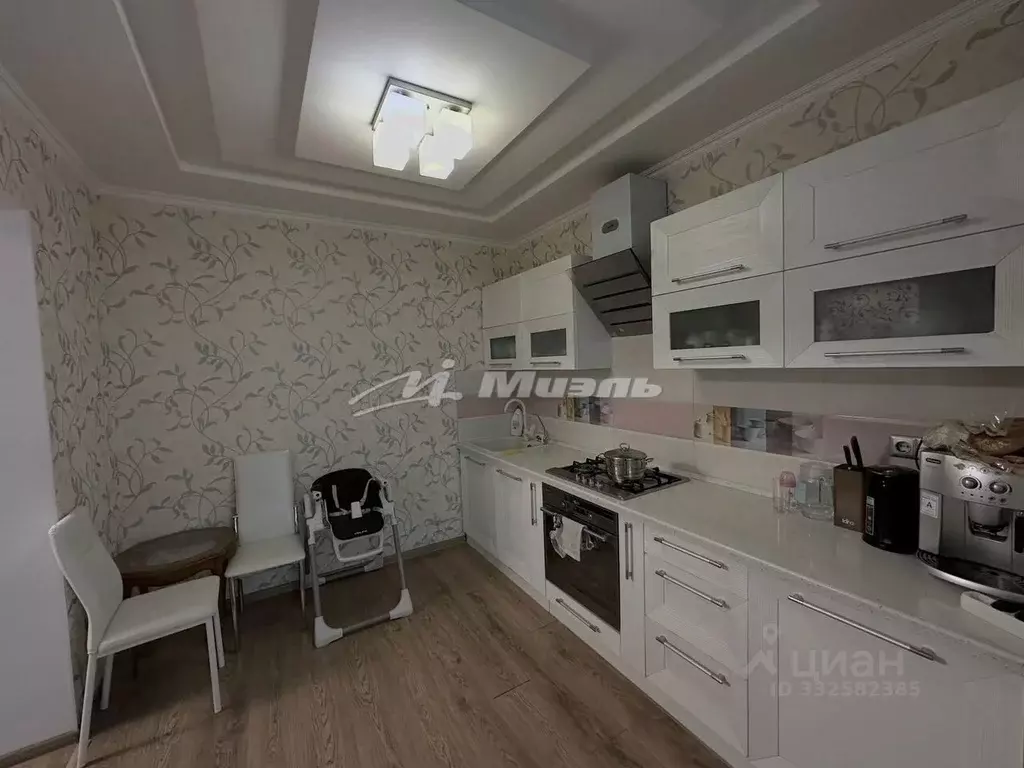 2-к кв. Крым, Симферополь ул. Лексина, 64 (55.0 м) - Фото 1