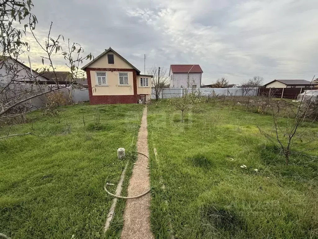 Дом в Крым, Сакский район, Ореховское с/пос, Труд СПК ул. 1-я Западная ... - Фото 1