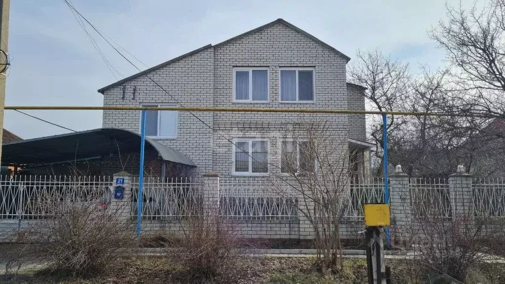 Дом в Белгородская область, Волоконовка рп ул. Высоцкого (205 м) - Фото 0