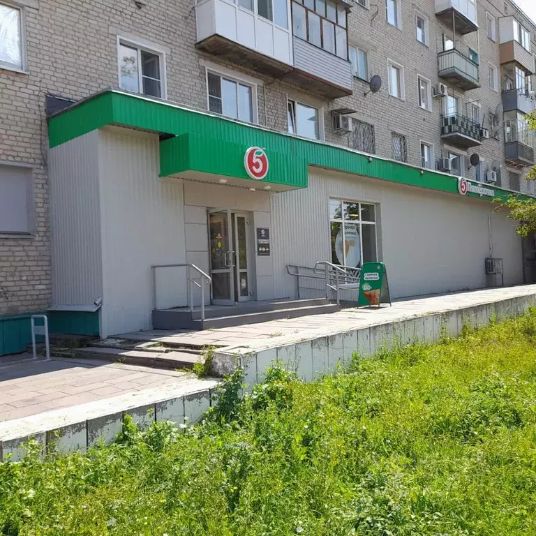Торговая площадь в Саратовская область, Балашов ул. Ленина, 15 (432 м) - Фото 1