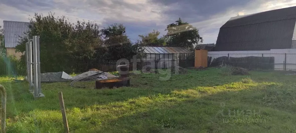 Дом в Тюменская область, Тюмень Зауралец СНТ, ул. Клубничная (30 м) - Фото 1