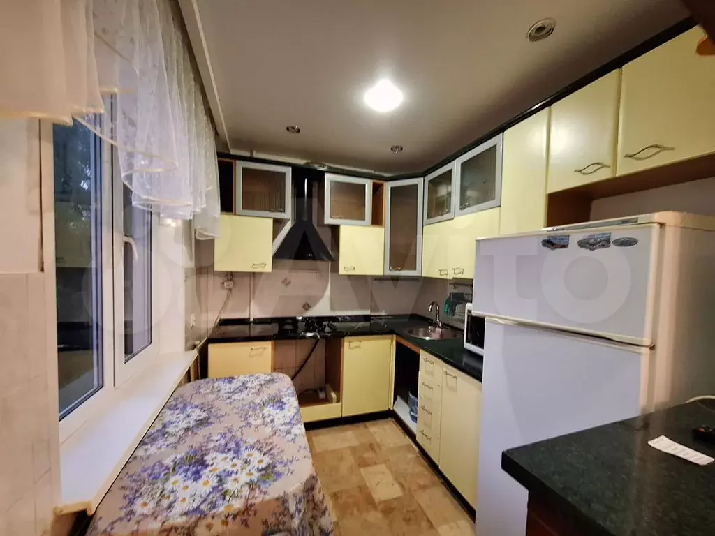 3-к. квартира, 60 м, 6/9 эт. - Фото 0