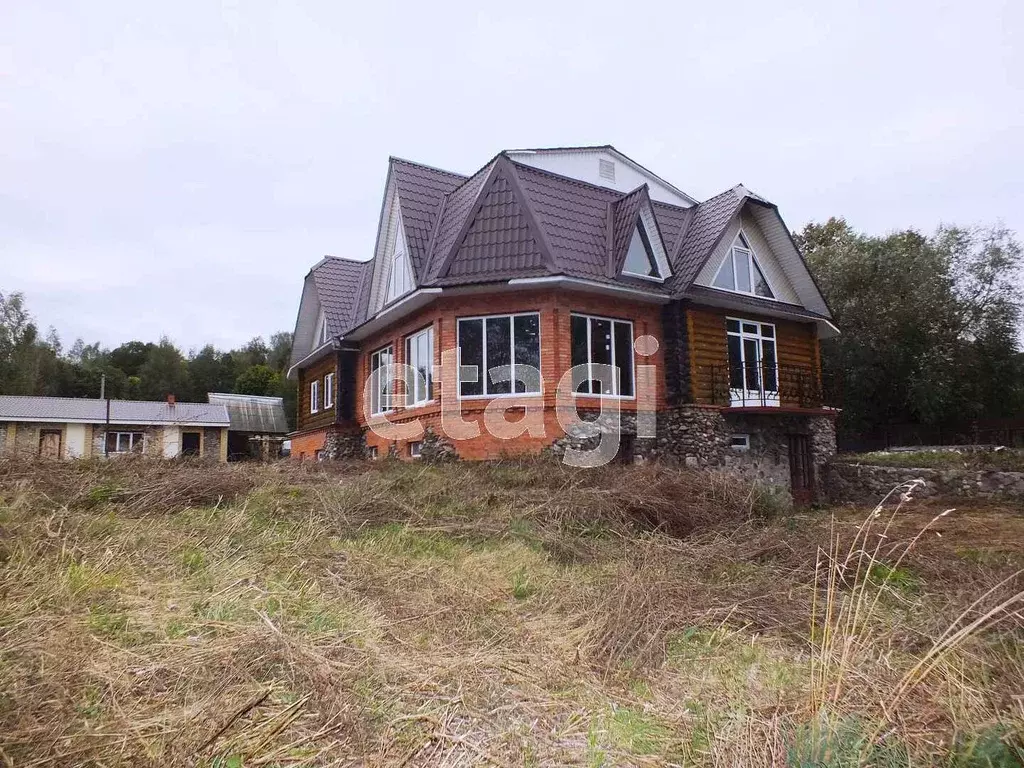 Дом в Владимирская область, Меленковский муниципальный округ, с. ... - Фото 1