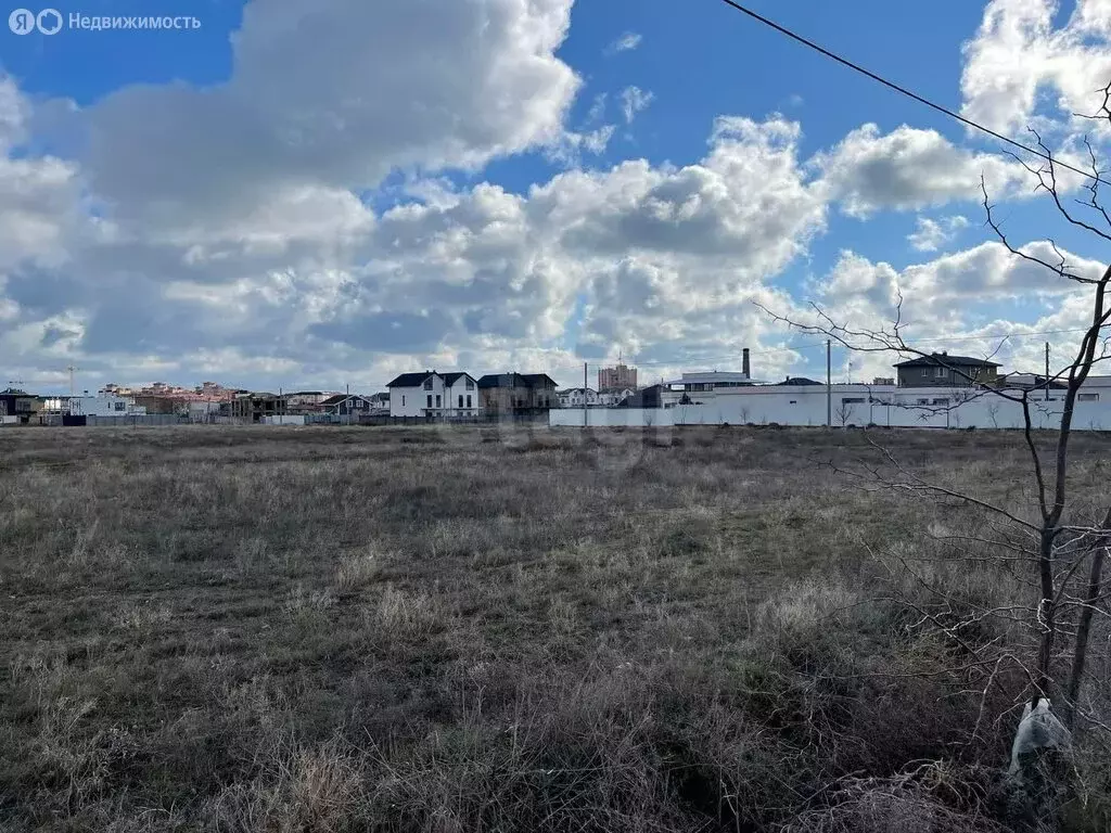 Участок в Сакский район, Уютненское сельское поселение, Центральная ... - Фото 0