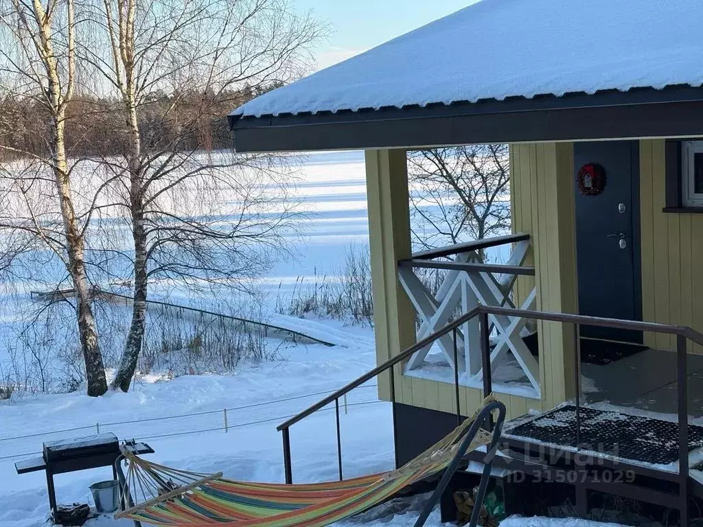 Дом в Псковская область, Островский район, Горайская волость, д. ... - Фото 1