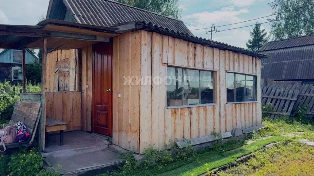 Дом в Хакасия, Абакан Нижняя Согра мкр, ул. Сиреневая (22 м) - Фото 0