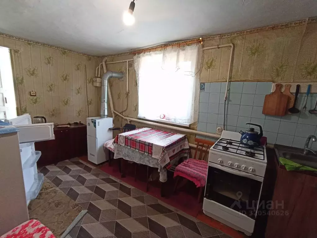 4-к кв. Краснодарский край, Темрюк ул. Карла Маркса, 275 (47.9 м) - Фото 1