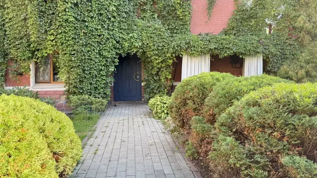 2-к кв. Ярославская область, Ярославль пл. Челюскинцев, 16 (80.0 м) - Фото 1