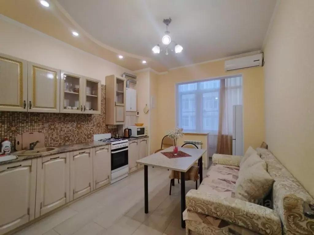 2-к кв. Краснодарский край, Геленджик ул. Южная, 35/2 (50.0 м) - Фото 1