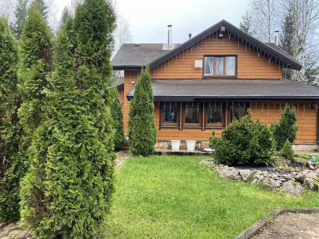 Дом в Ленинградская область, Выборгский район, Рощинское городское ... - Фото 1