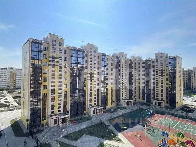 3-к кв. Омская область, Омск проезд 6-й Амурский, 16 (76.7 м) - Фото 1