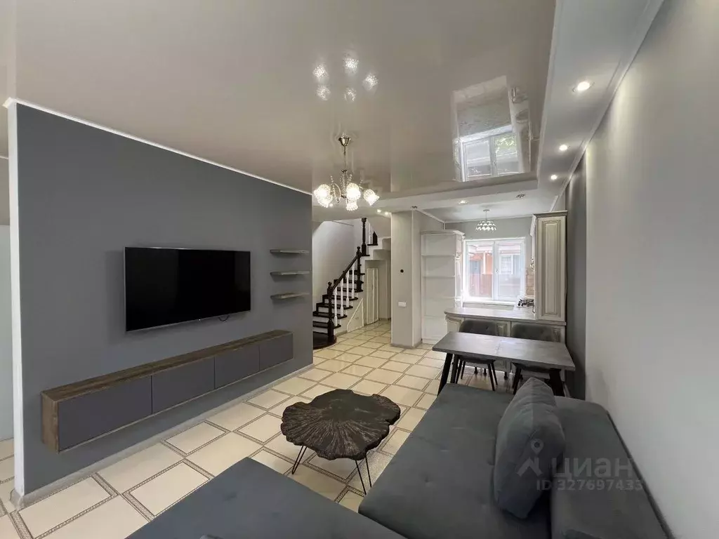 Таунхаус в Оренбургская область, Оренбургский район, пос. Пригородный ... - Фото 1