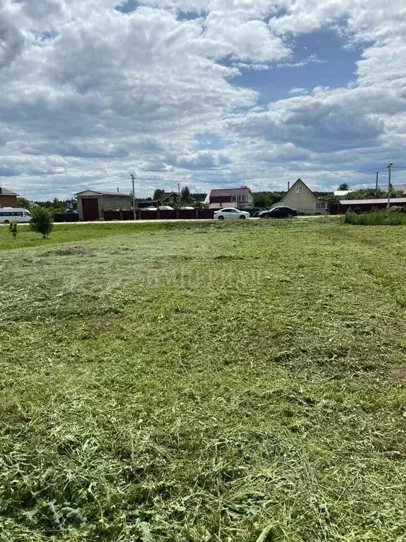 Участок в Марий Эл, Медведевский район, Сидоровское с/пос, д. Сидорово ... - Фото 1
