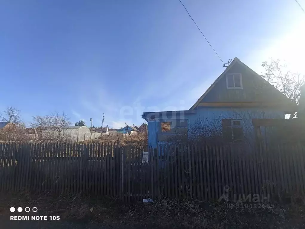 Дом в Красноярский край, Красноярск Золотая Осень СНТ, ул. Мичурина ... - Фото 0