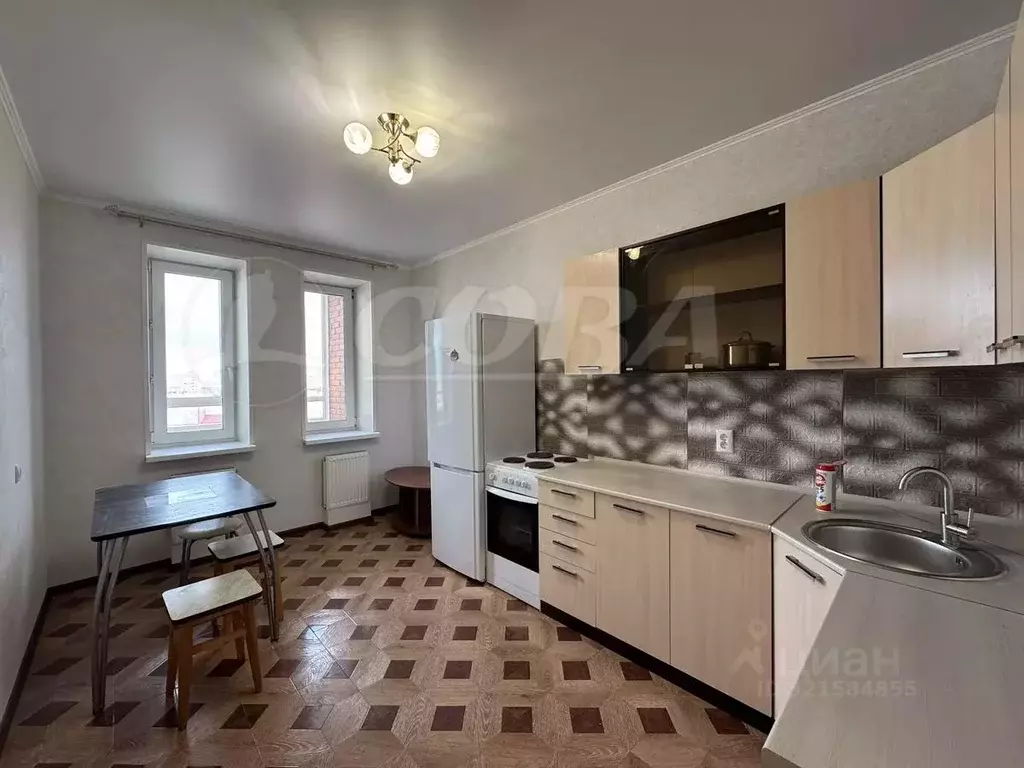 1-к кв. Тюменская область, Тюмень ул. Пермякова, 75 (42.9 м) - Фото 1