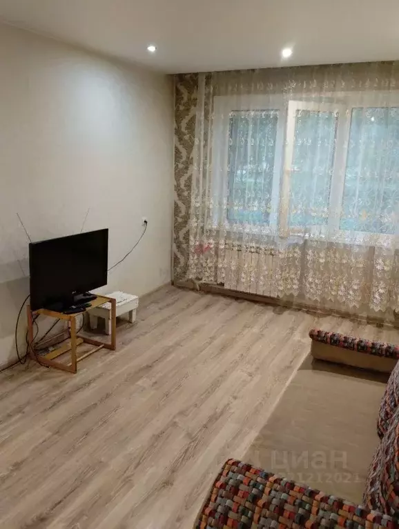 2-к кв. Хакасия, Абакан ул. Щетинкина, 42 (42.0 м) - Фото 1