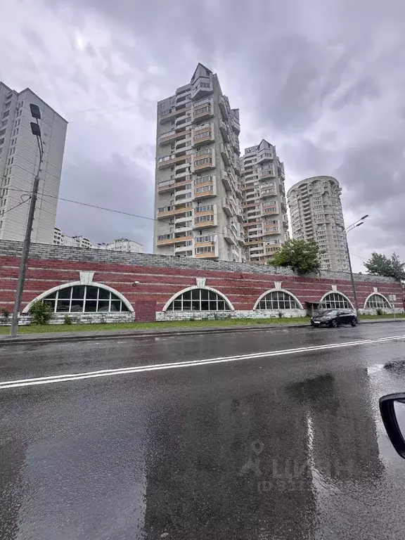 Гараж в Москва Краснобогатырская ул., 9 (17 м) - Фото 2
