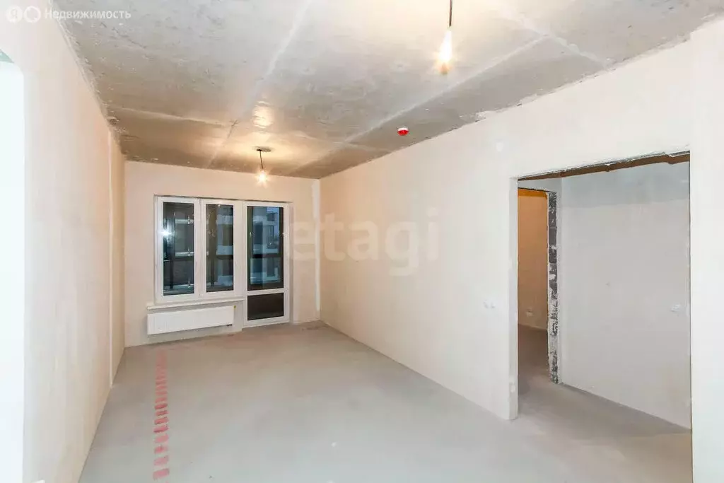 2-комнатная квартира: Тюмень, улица Разведчика Кузнецова, 7 (57 м) - Фото 1