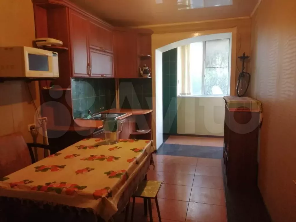 3-к. квартира, 70 м, 3/9 эт. - Фото 0