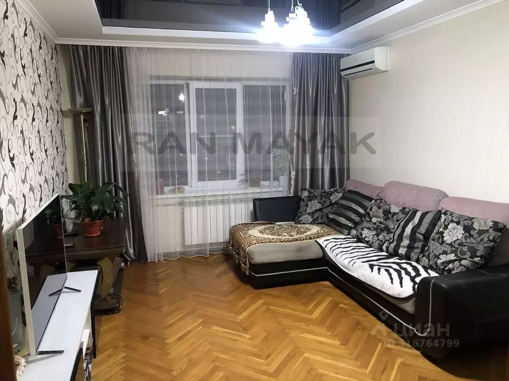 2-к кв. Адыгея, Майкоп ул. 12 Марта, 146 (56.4 м) - Фото 0