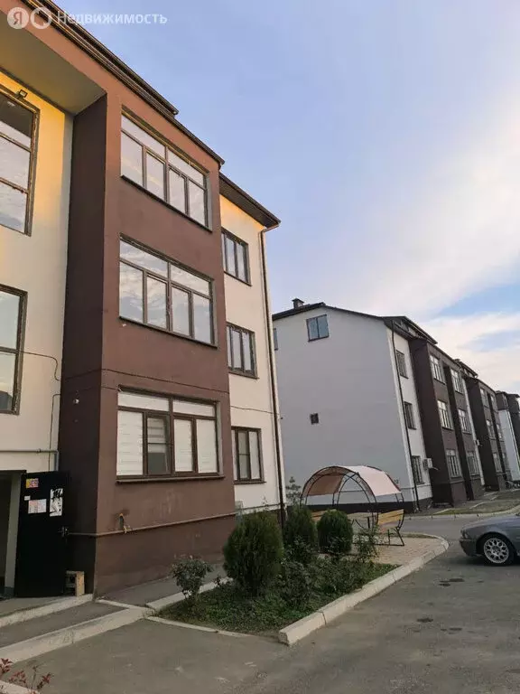 4-комнатная квартира: Чегем, улица имени М.В. Сижажева, 1 (94 м) - Фото 2