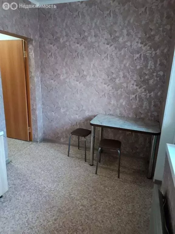 1-комнатная квартира: Чигири, 4-й микрорайон, Сосновая улица, 1 (36 м) - Фото 1